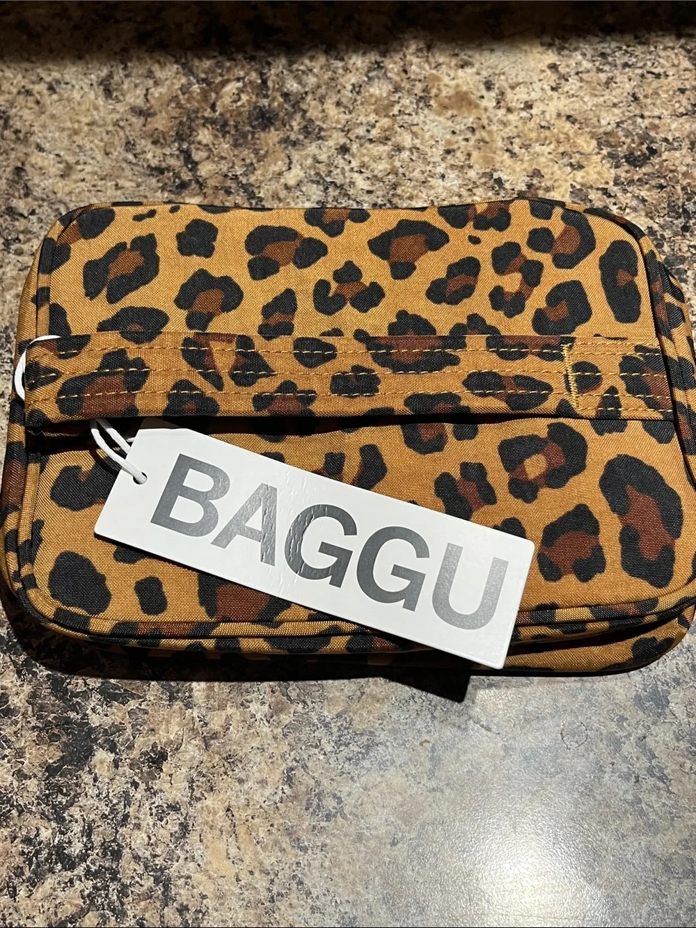 BAGGU Large Cosmetic Case In Leopard